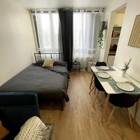 Daire Modern For 3, Porte De Paris Nord, Metro 7