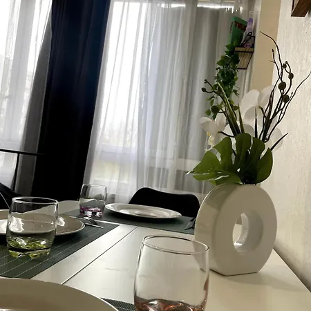 Modern For 3, Porte De Paris Nord, Metro 7 Apartmán
